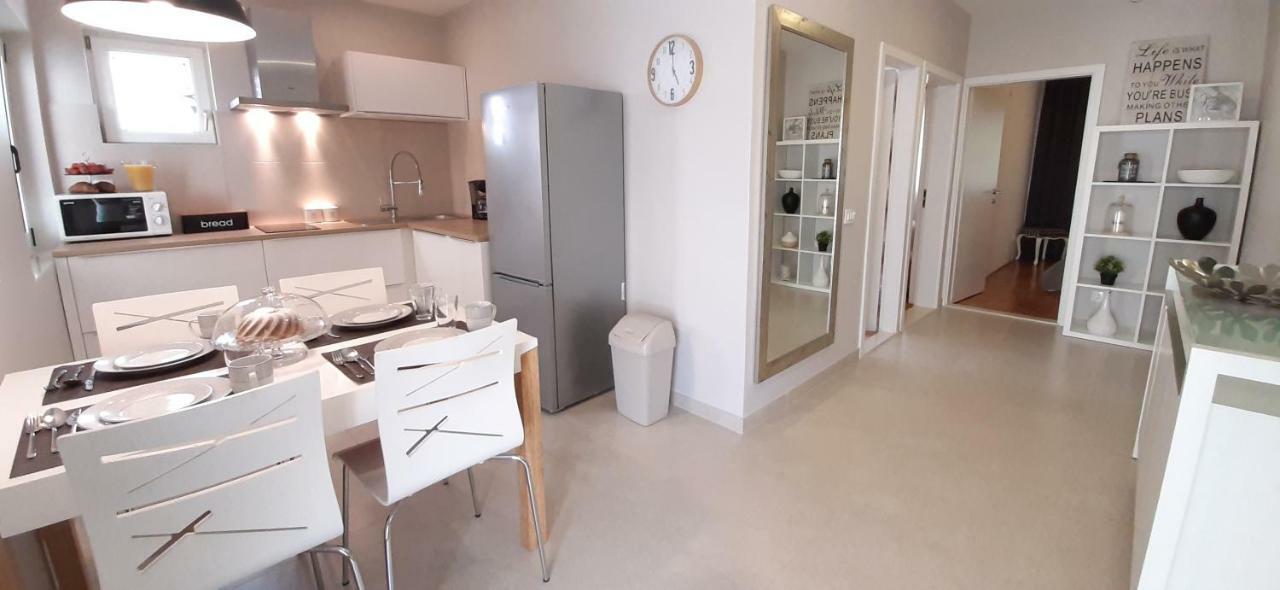 Guesthouse Čivljak Baška Voda Extérieur photo